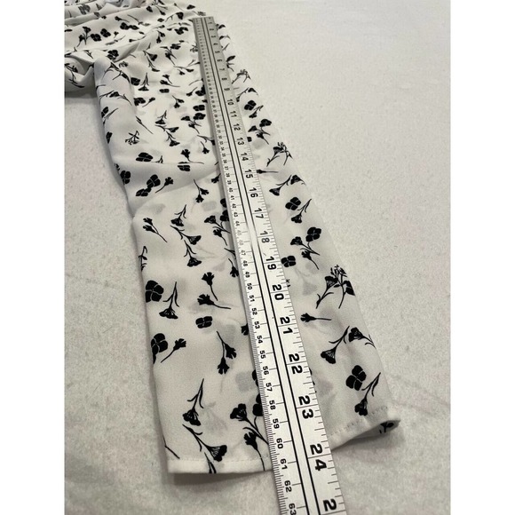 Abound Faux Wrap Blouse XL White Black Floral Surplice V-Neck Pocket Long Sleeve - Picture 9 of 9